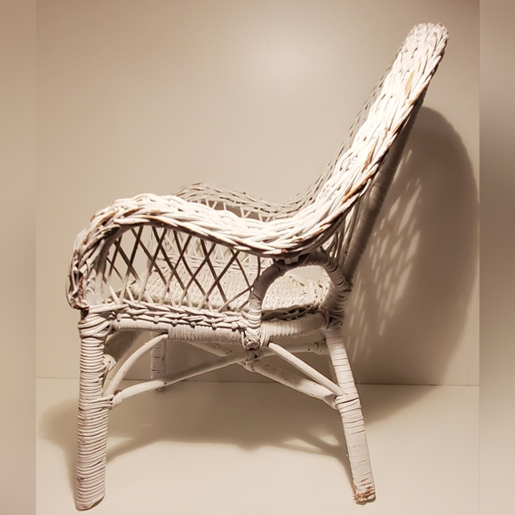 Wicker Doll chair - Picture 3 of 10